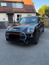 MINI JCW mit Klappenauspuff & Panoramadach  - MINI MINI: Panoramadach