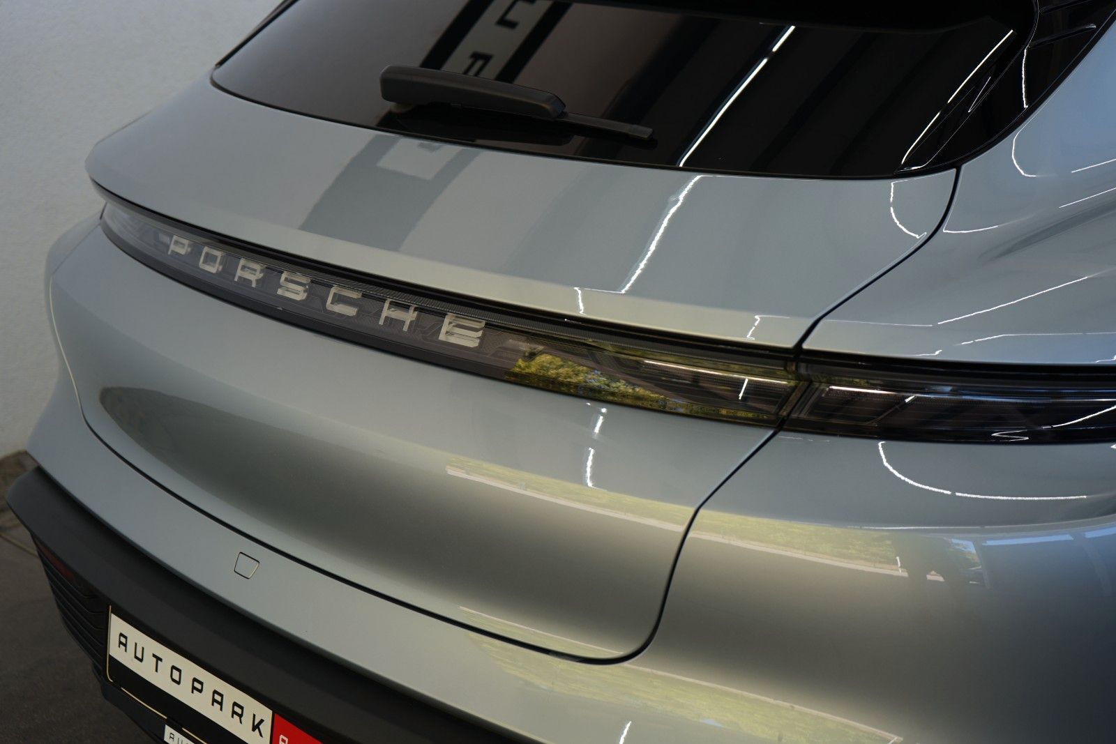 Porsche Taycan 4S Sport Turismo/Pano/InnoDrive/Matrix imagem 3