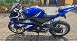 Yamaha YZF R-125 - YAMAHA 2011 R1