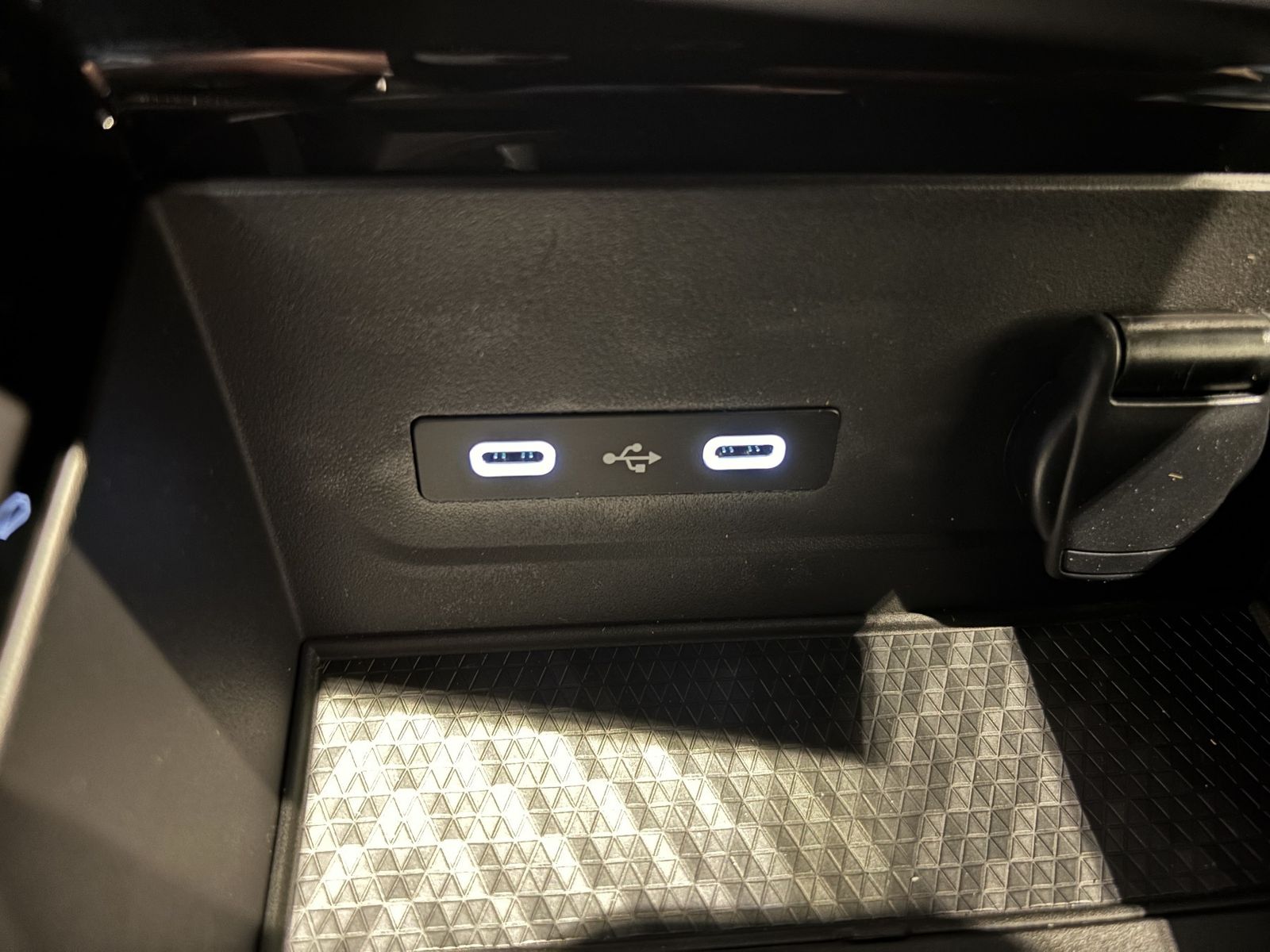 Renault Rafale - Bild 12