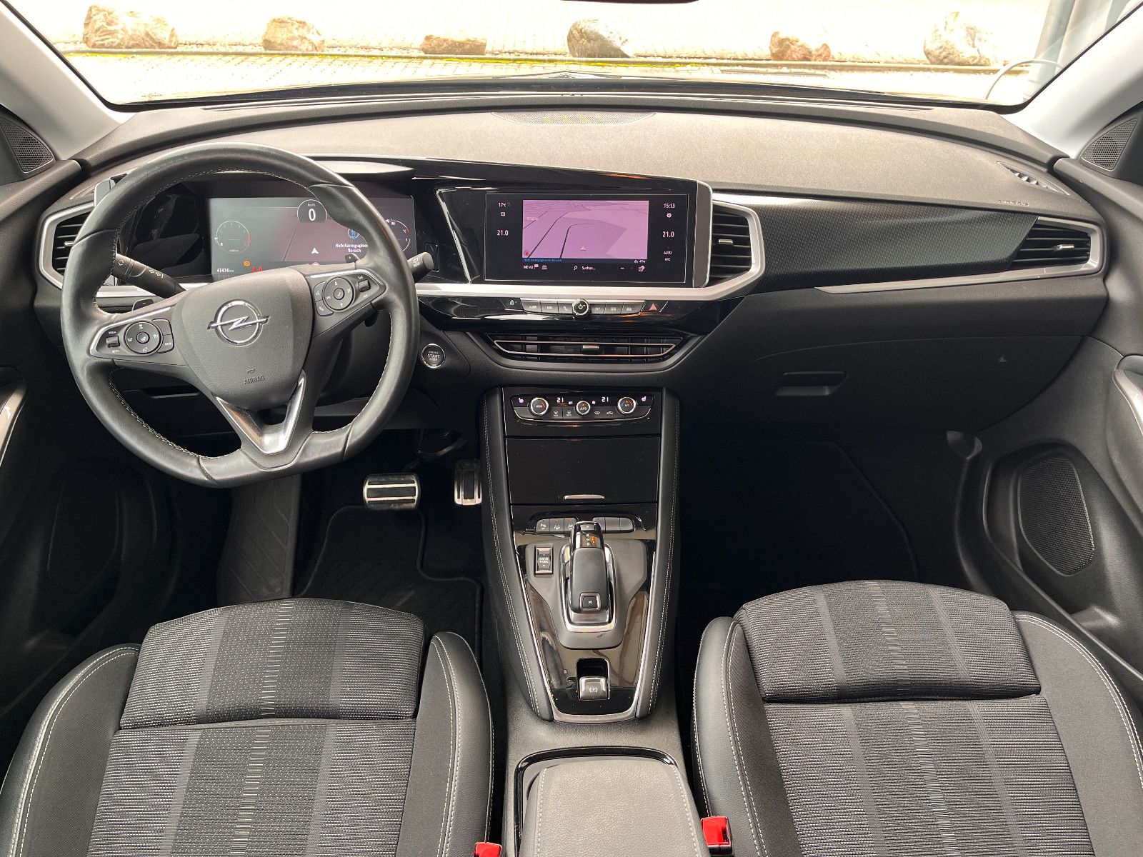 Fahrzeugabbildung Opel Grandland GS-Line 1.2 Automatik