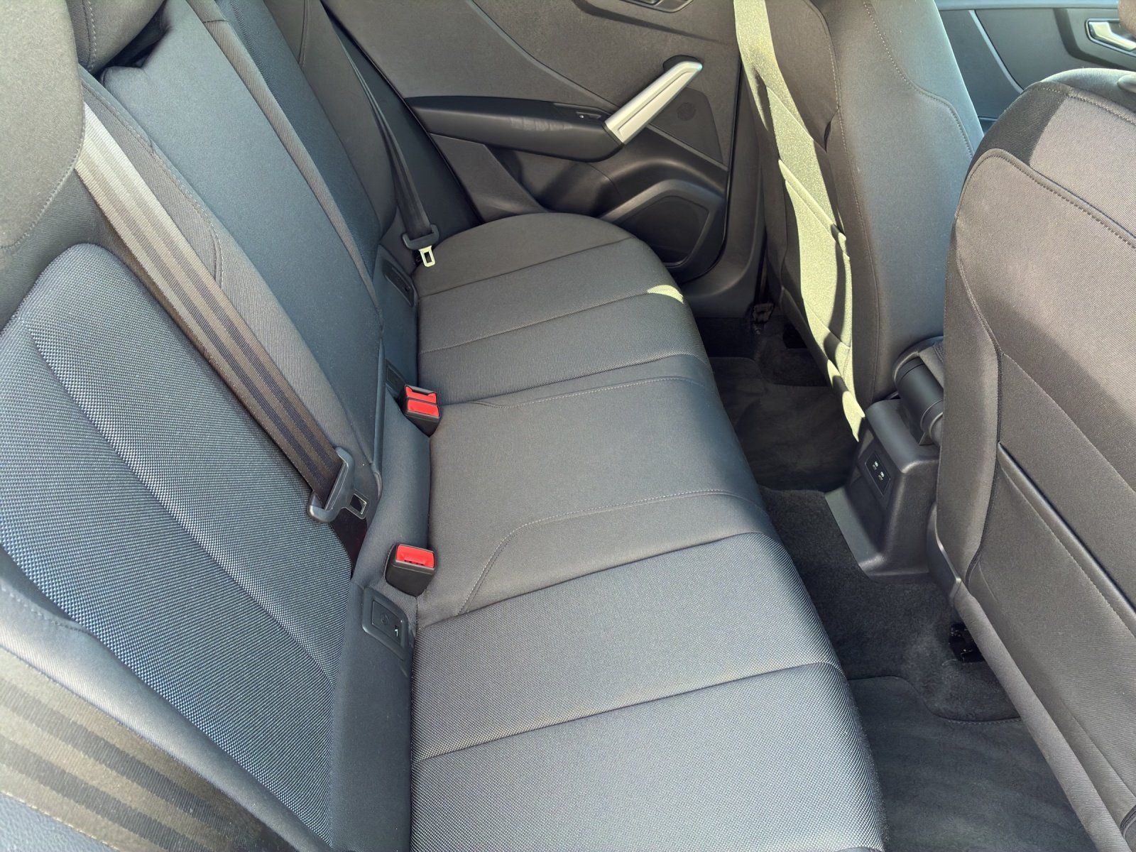 Fahrzeugabbildung Audi Q2 35 1.5 TFSI advanced AHK,Kamera,LED,Navi,PDC