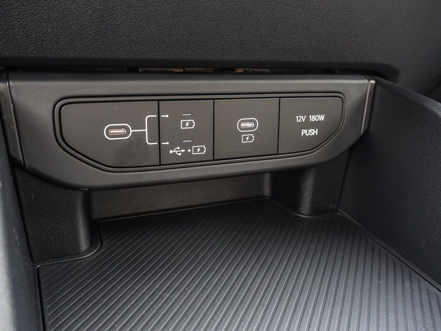Kia K4 - Bild 12