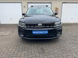 Volkswagen SOUND NAVI MEDIA APPLECARPL.ACC.SPUR.AHK.PDC.MFL - VW Tiguan Gebrauchtwagen in Dortmund