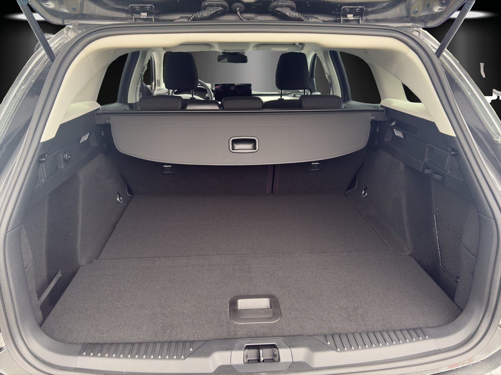Fahrzeugabbildung Ford Focus Titanium Winter Pak. Fahrerassys. Paket.