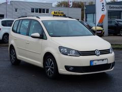 Fahrzeugabbildung Volkswagen Touran 2.0 TDI Comfortline, 7-Sitzer,Temp.,Navi
