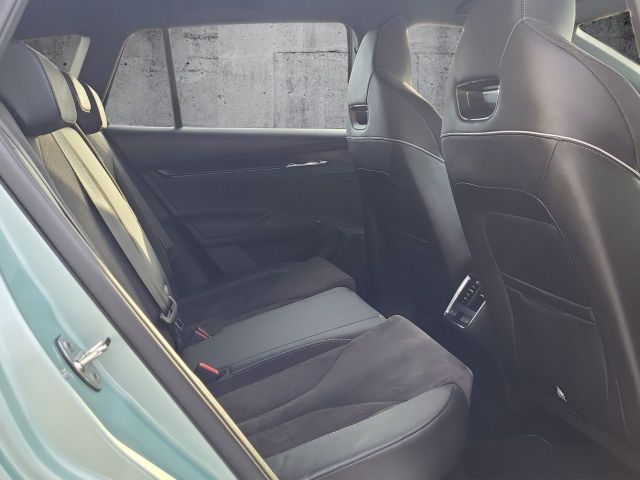 Enyaq iV 80x Sportline Allrad AHK Kamera