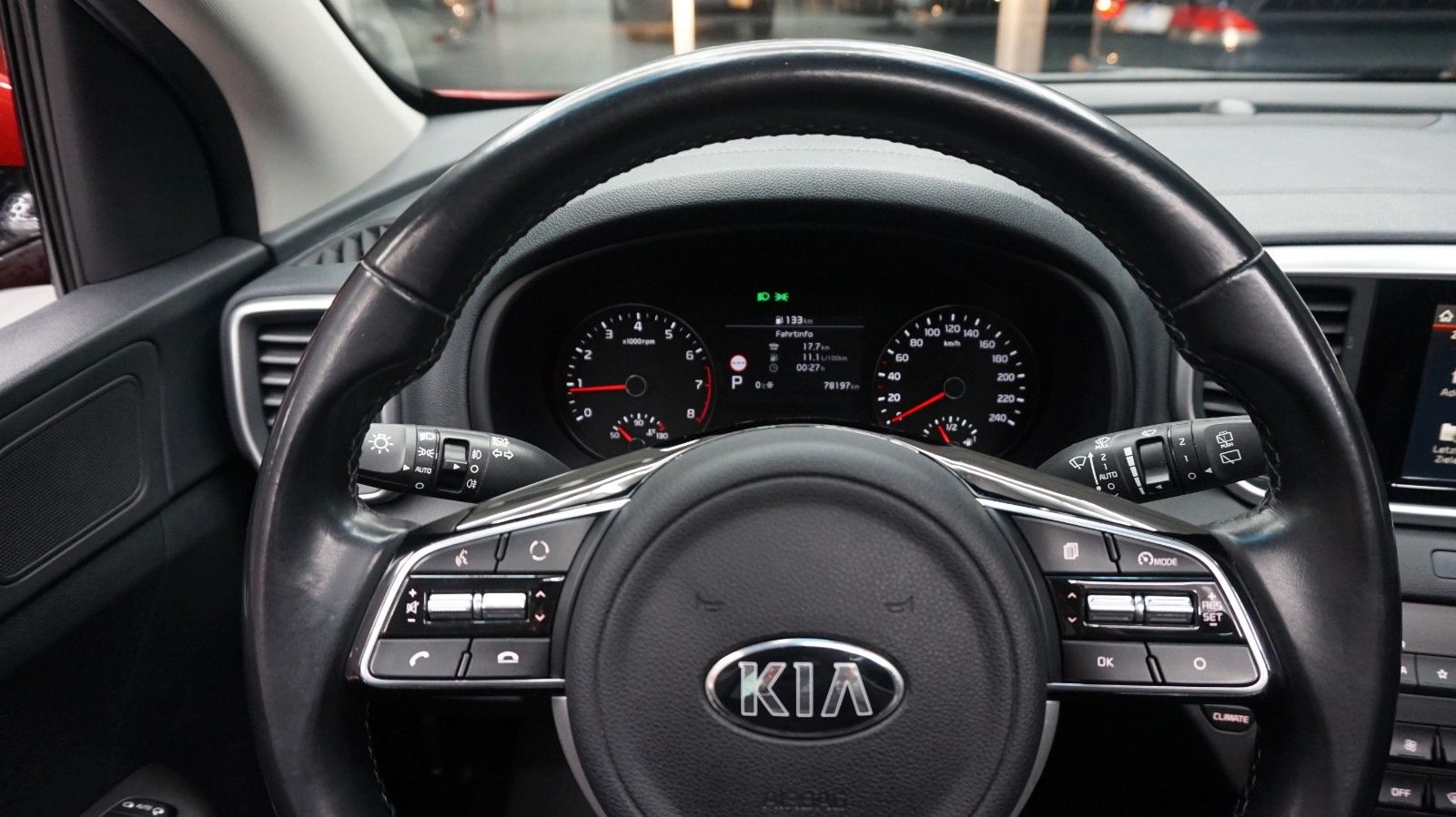 Fahrzeugabbildung Kia Sportage Spirit 4WD Pano Navi