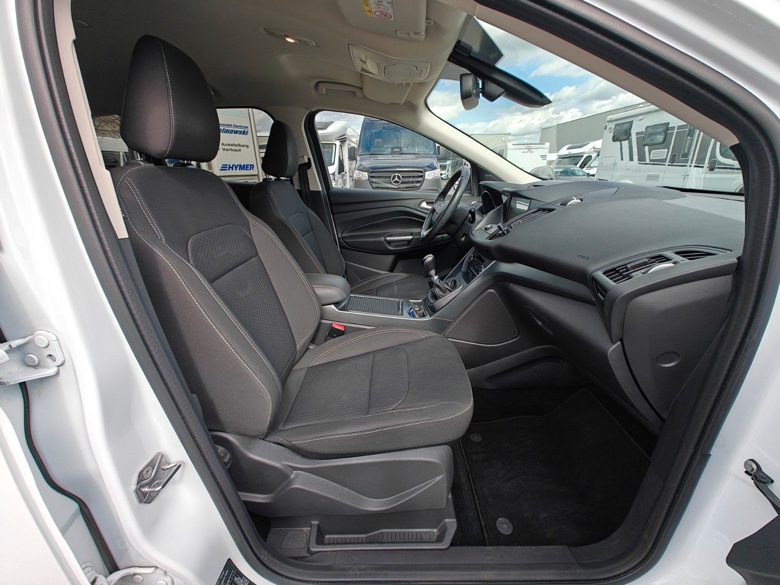 Fahrzeugabbildung Ford Kuga Cool & Connect - SHZ, LHZ, Navi, PDC, 4S -