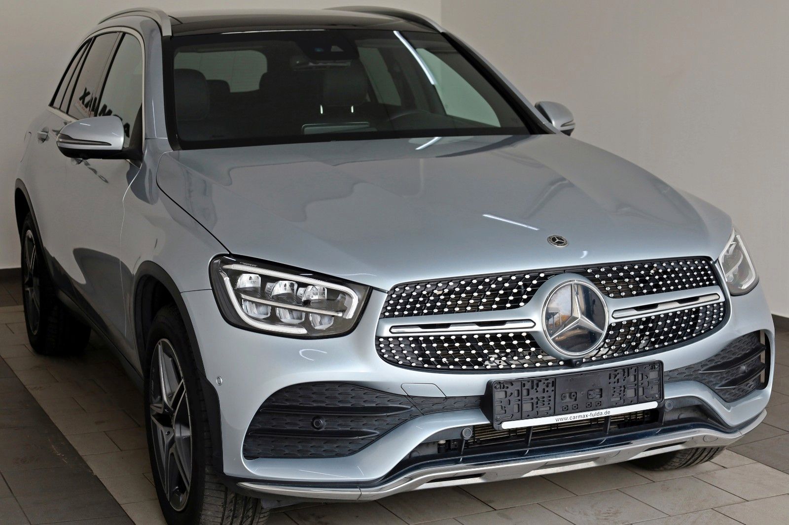 Fahrzeugabbildung Mercedes-Benz GLC 300 e 4M,AMG-line, Navi,LED,360Kam,Pano,AHK