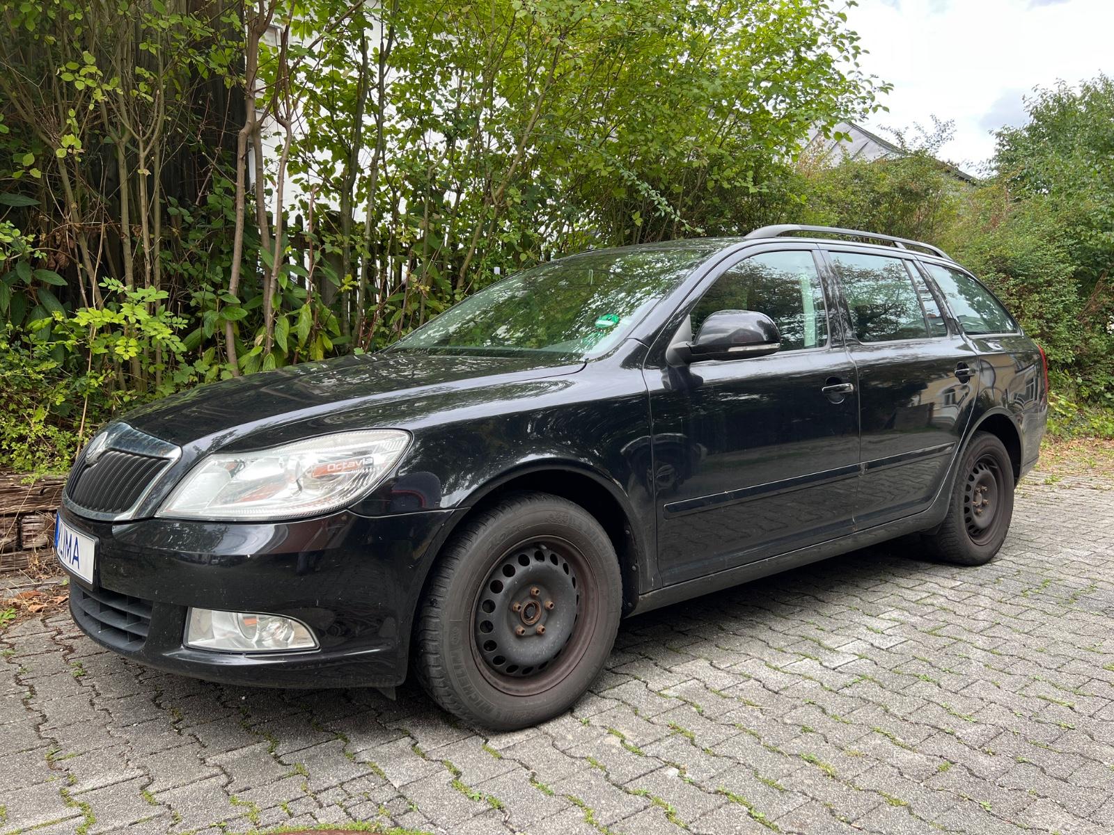 Skoda Octavia Combi 1.6TDI Impuls Edition KLIMAAUT SHZ