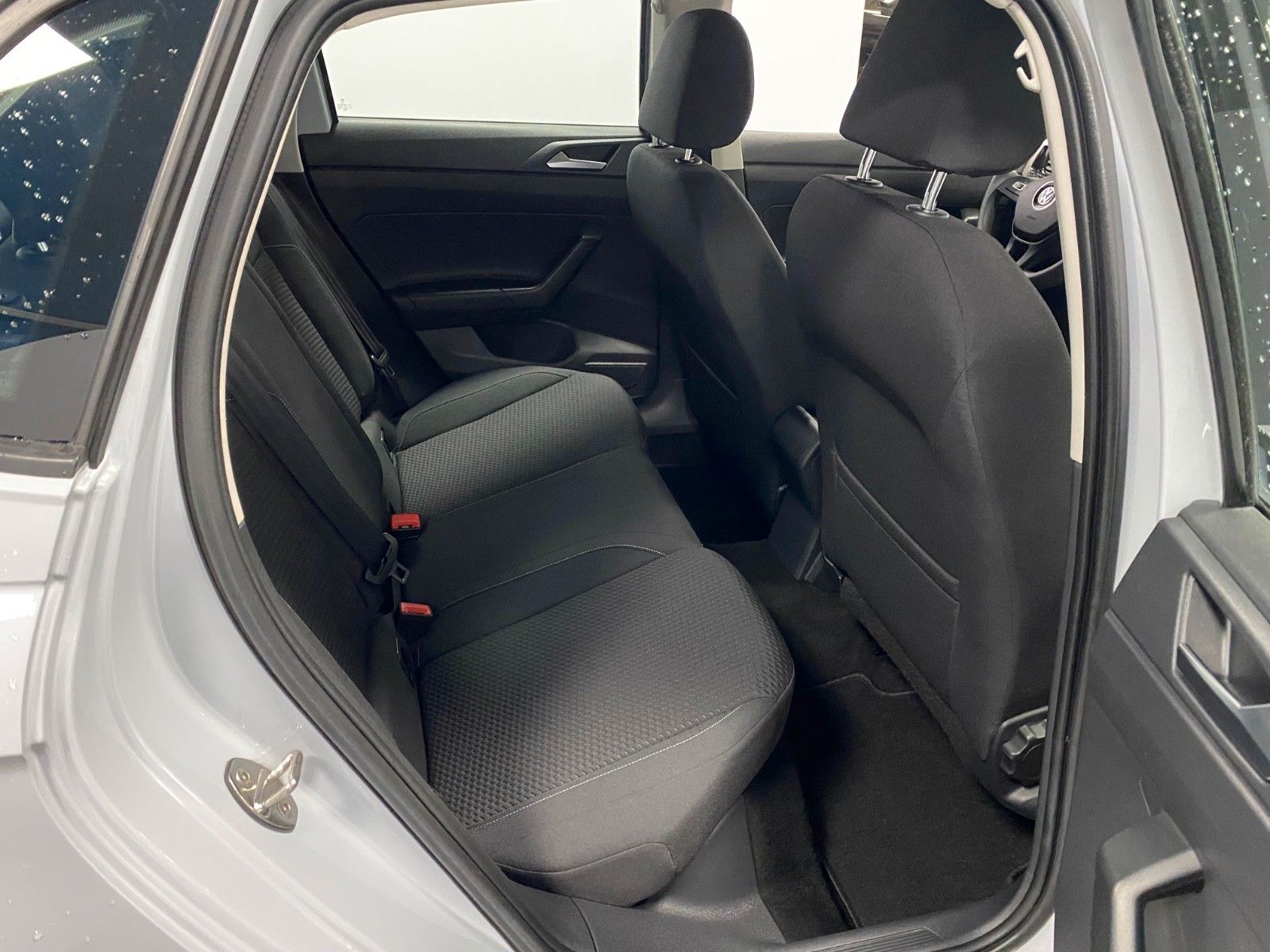 Fahrzeugabbildung Volkswagen Polo 1.0 TSI Comfortline+SITZHEIZUNG+PDC+
