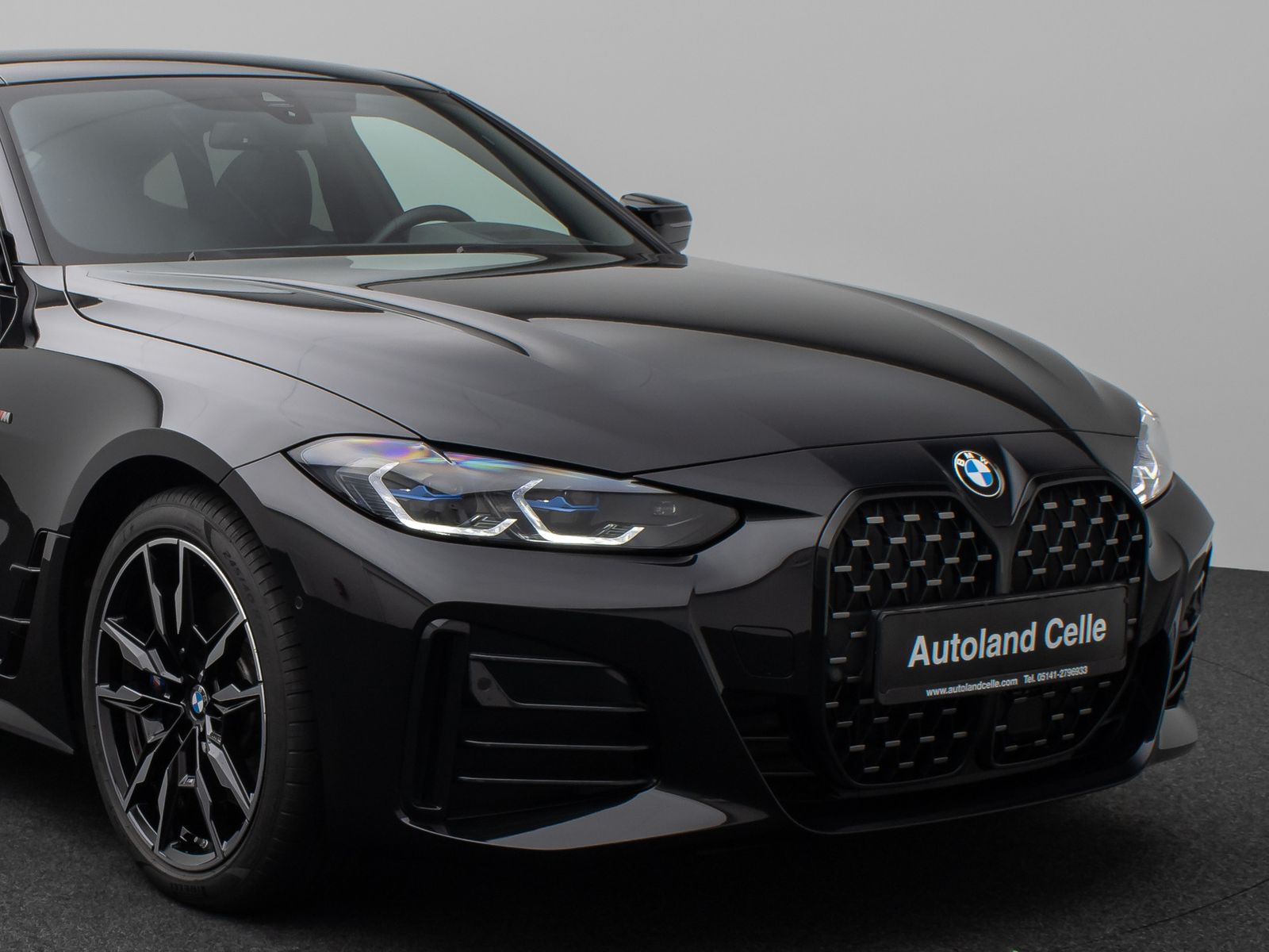 Fahrzeugabbildung BMW M440i xD GC Glasdach Kamera Laser HUD H/K 19Zoll