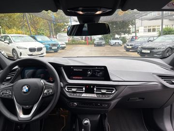 BMW 116i Sport Line DAB LED WLAN Tempomat Klimaaut.