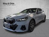 BMW i5 EDRIVE40 Sportpaket AHK-klappbar AHK El. Pano - BMW i5 in Hamburg