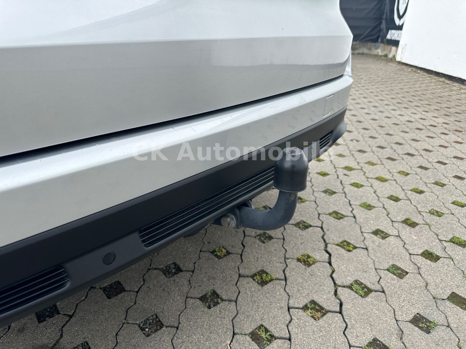 Fahrzeugabbildung Ford S-MAX Titanium 2.0TDCi Autom./Navi/LED/Kam./AHK