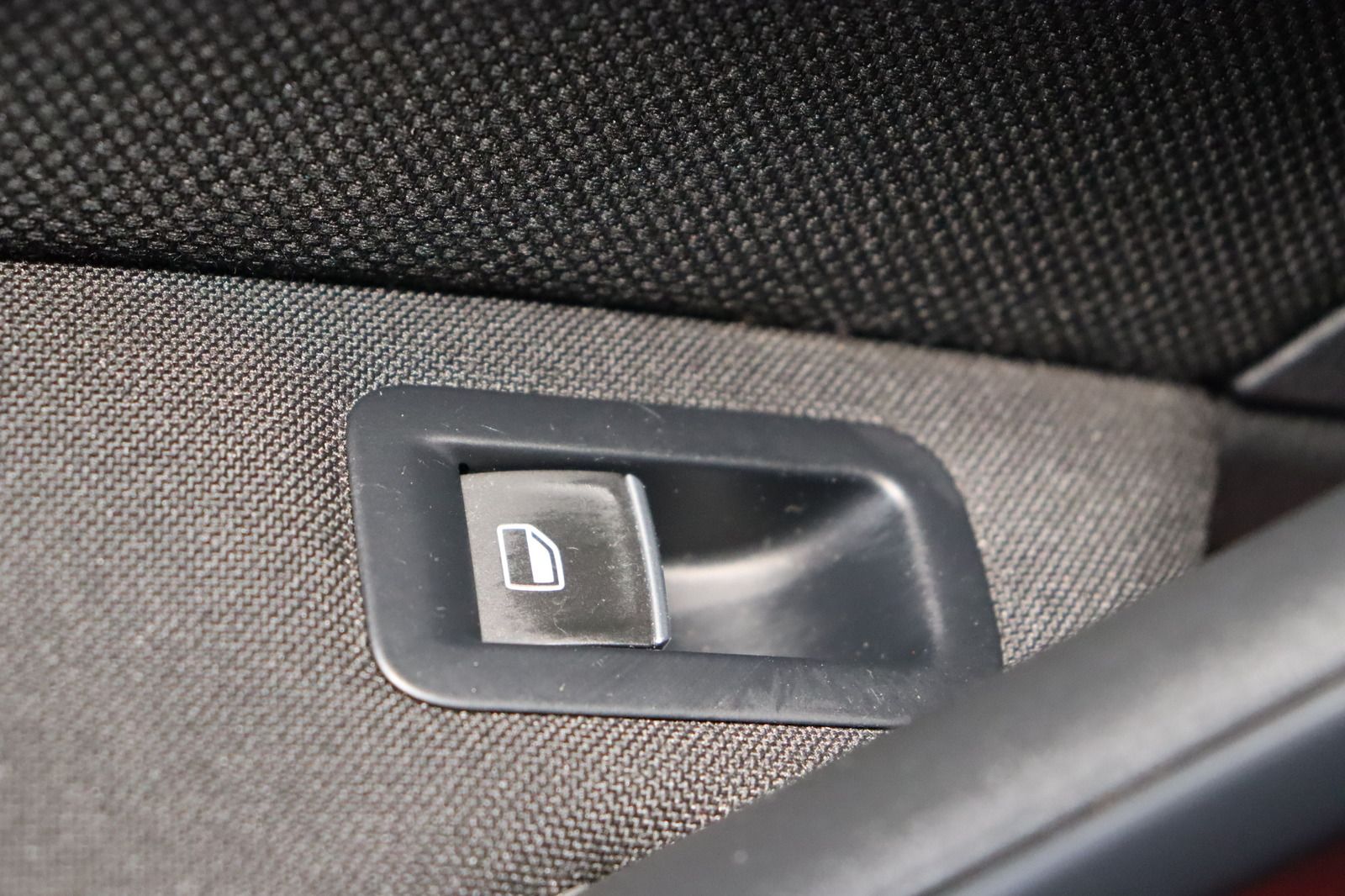 Fahrzeugabbildung Volkswagen Golf 2.0 TSI GTI * Standheizung * PDC