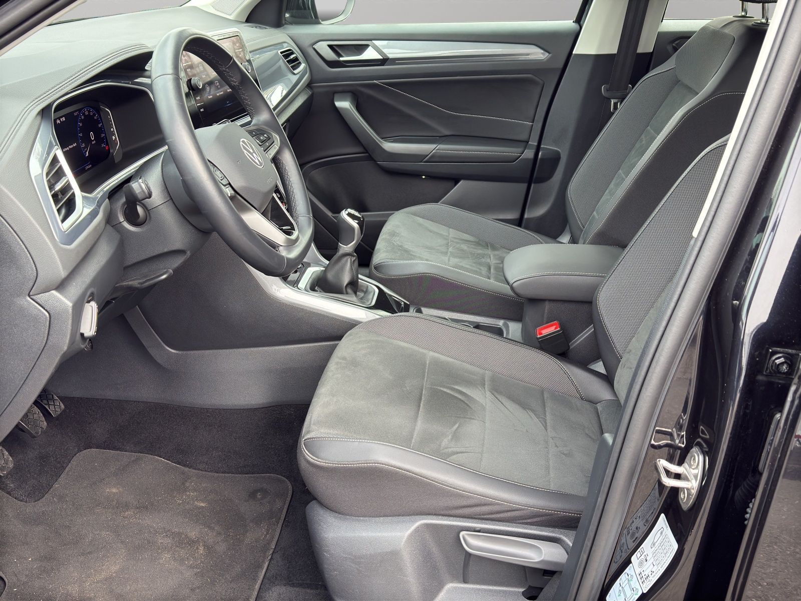 Volkswagen T-Roc - Bild 9