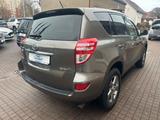 Toyota RAV 4 RAV4 Life*AUT.*4X4*SITZHZG* - Toyota RAV 4 mit Benzin-Antrieb
