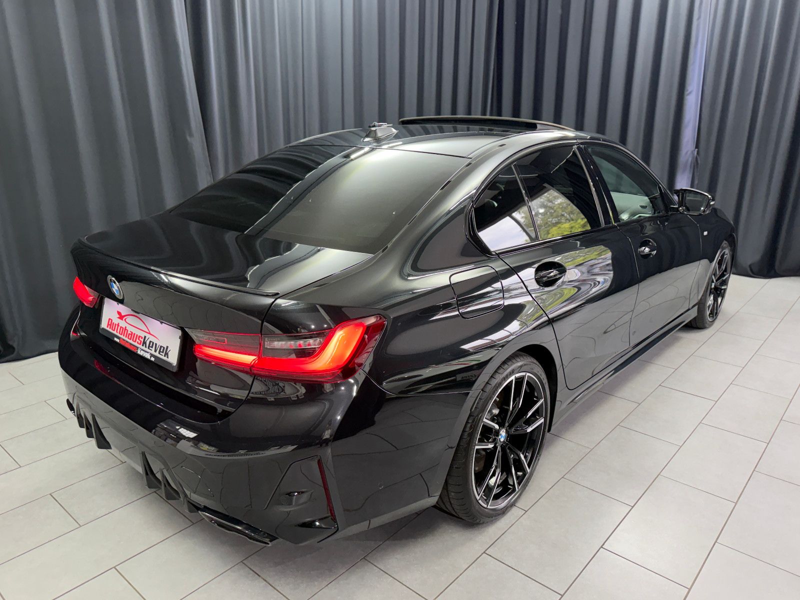 Fahrzeugabbildung BMW M340i Limousine xDrive |M-SITZE|H/K|PANO