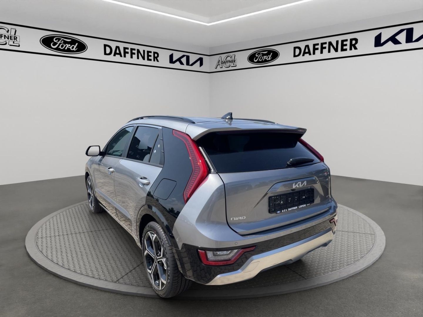 Fahrzeugabbildung Kia Niro Hybrid Spirit Sitzkühlung SpurhalteASS DAB
