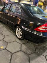Mercedes-Benz Mercedes C Klasse 180 Kompressor 150 Ps! 1... - Mercedes-Benz 600 in Essen