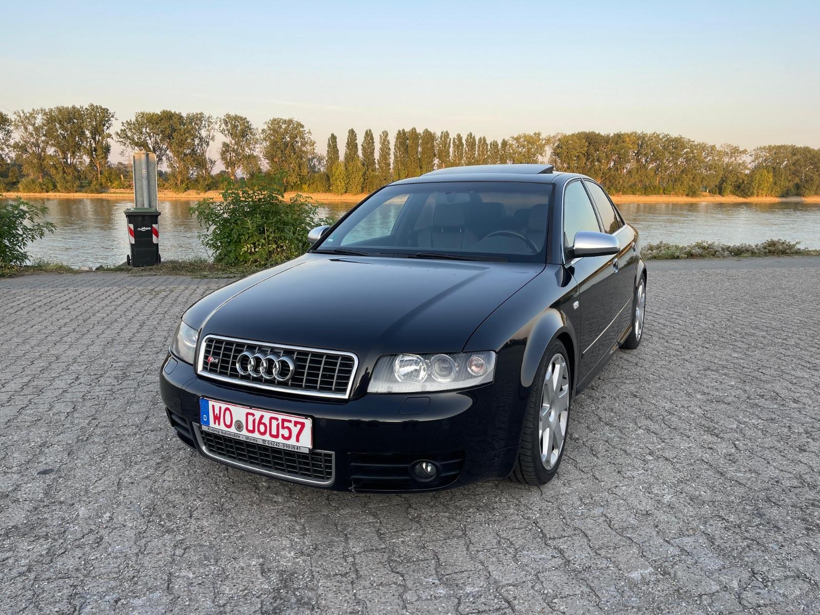 Audi S4 4.2 quattro tiptronic
