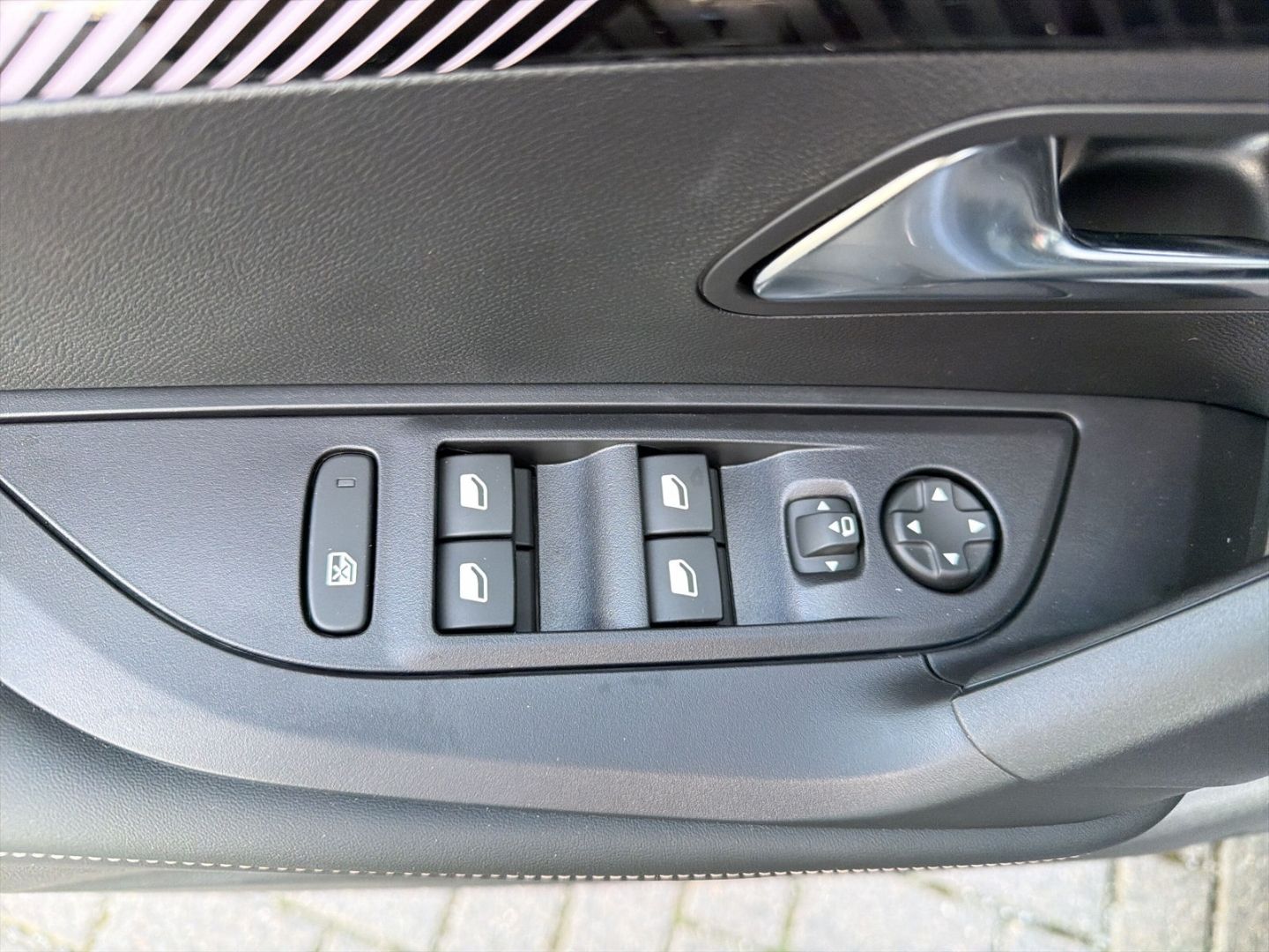 Peugeot 2008 - Bild 21