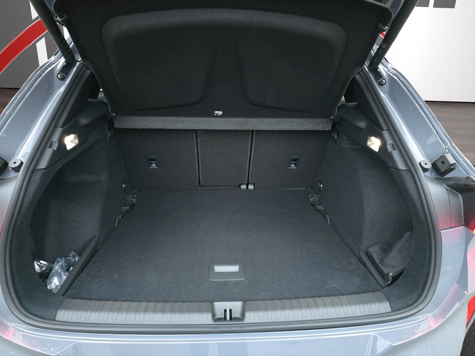 Fahrzeugabbildung CUPRA Terramar 2.0 TSI VZ DSG 4Drive MATRIX/PANO/20"