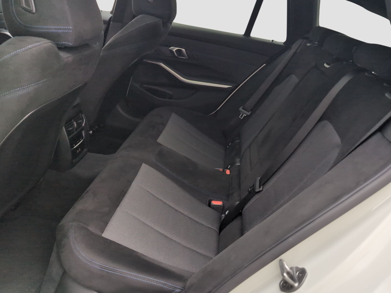 BMW 320 - Bild 9