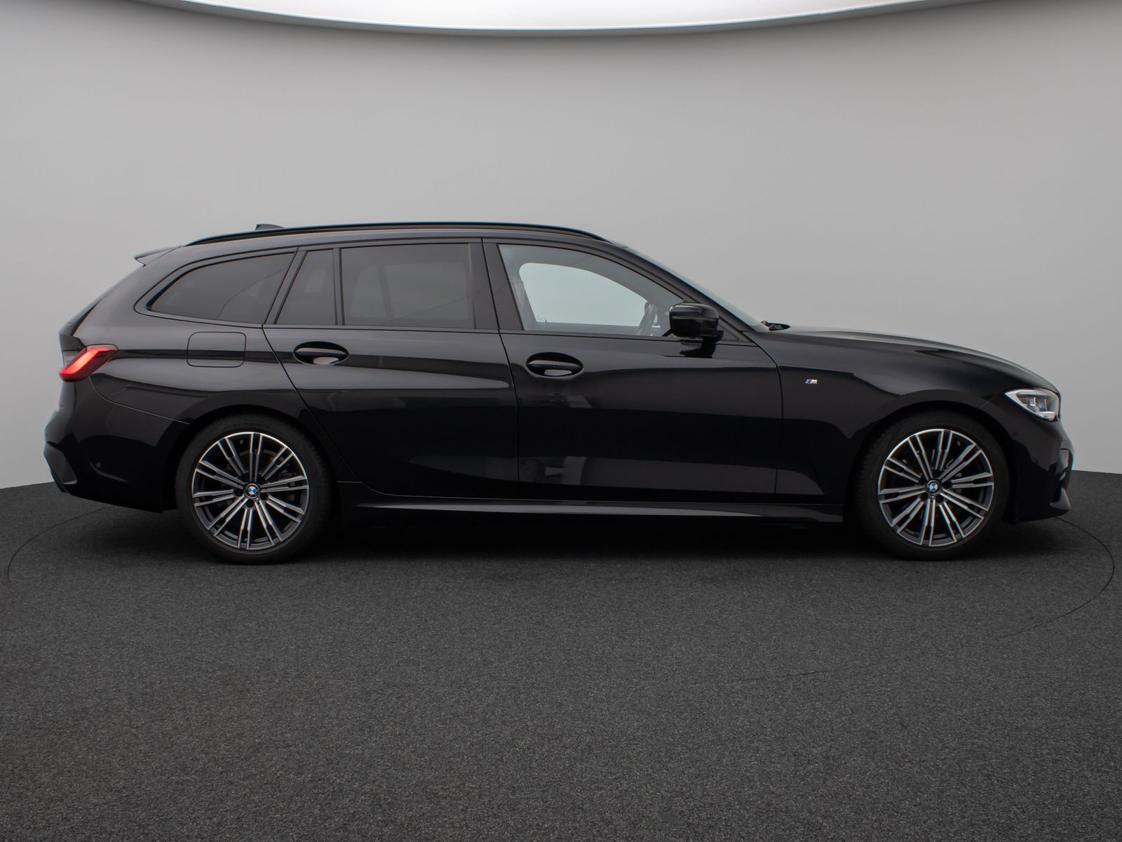 Fahrzeugabbildung BMW 320d M Sport Panorama Laser Kamera HUD DAB HiFi