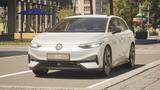 Volkswagen ID.7 Tourer Pro 210 kW AHK Wärmepumpe ACC - silberne Volkswagen ID.7