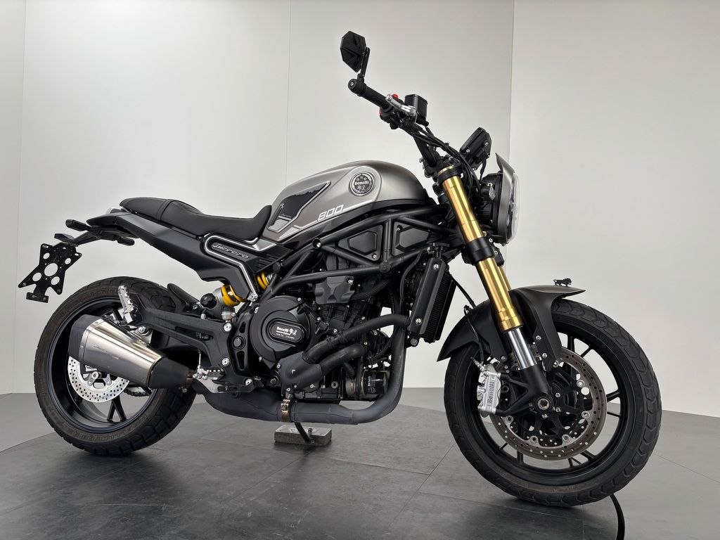 Fahrzeugabbildung Benelli LEONCINO 800 *TOP-ZUSTAND *REIFEN NEU