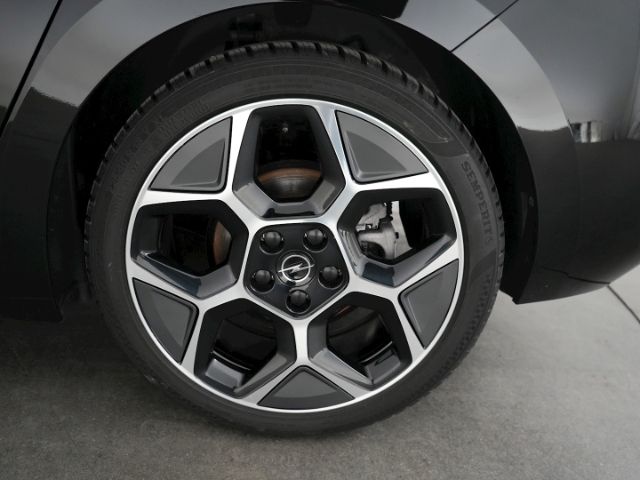 Astra L LIM GS AT+AHK+LED MATRIX+NAVI+360 GRAD K