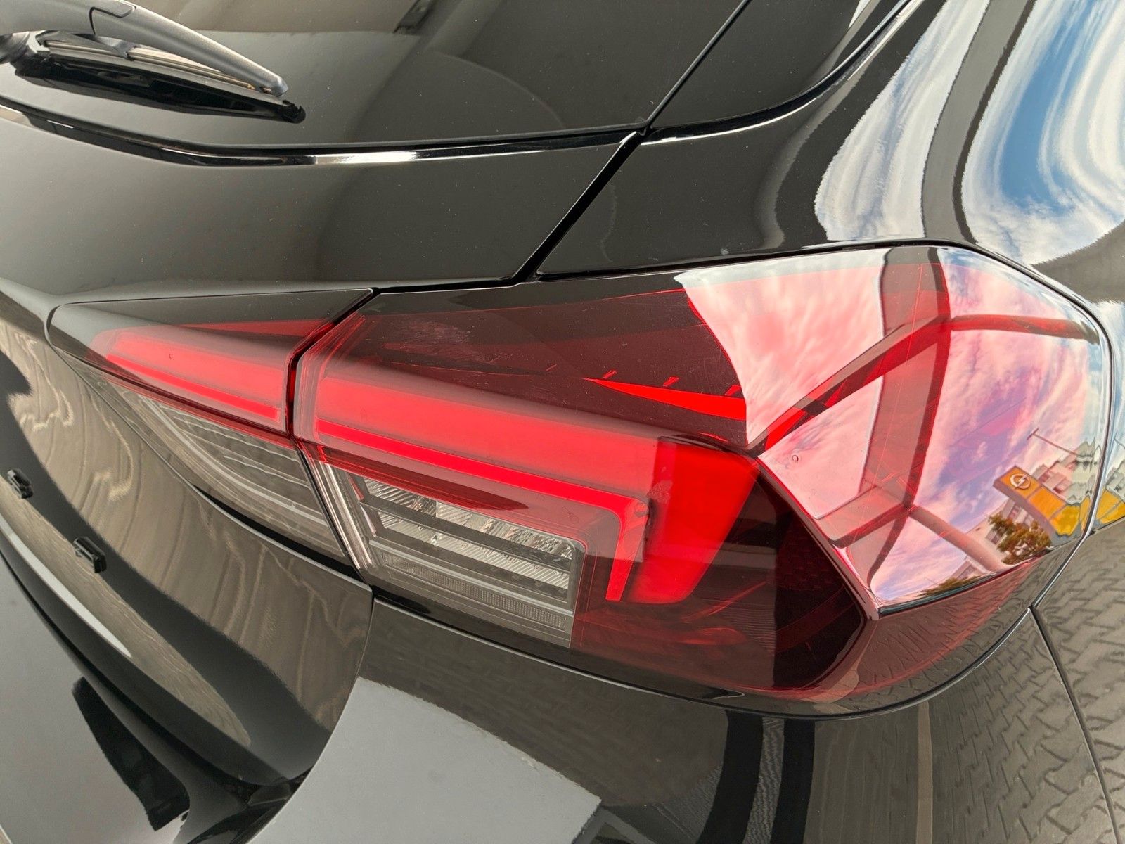 Fahrzeugabbildung Opel Corsa F GS 100PS Automatik/Kamera/Navi!