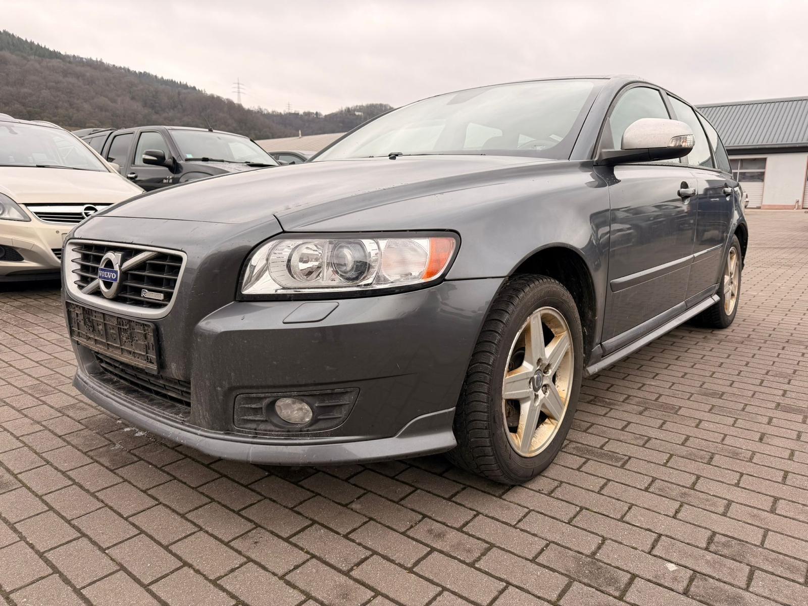 Volvo V50 Kombi D3 R-Design Pro Edition