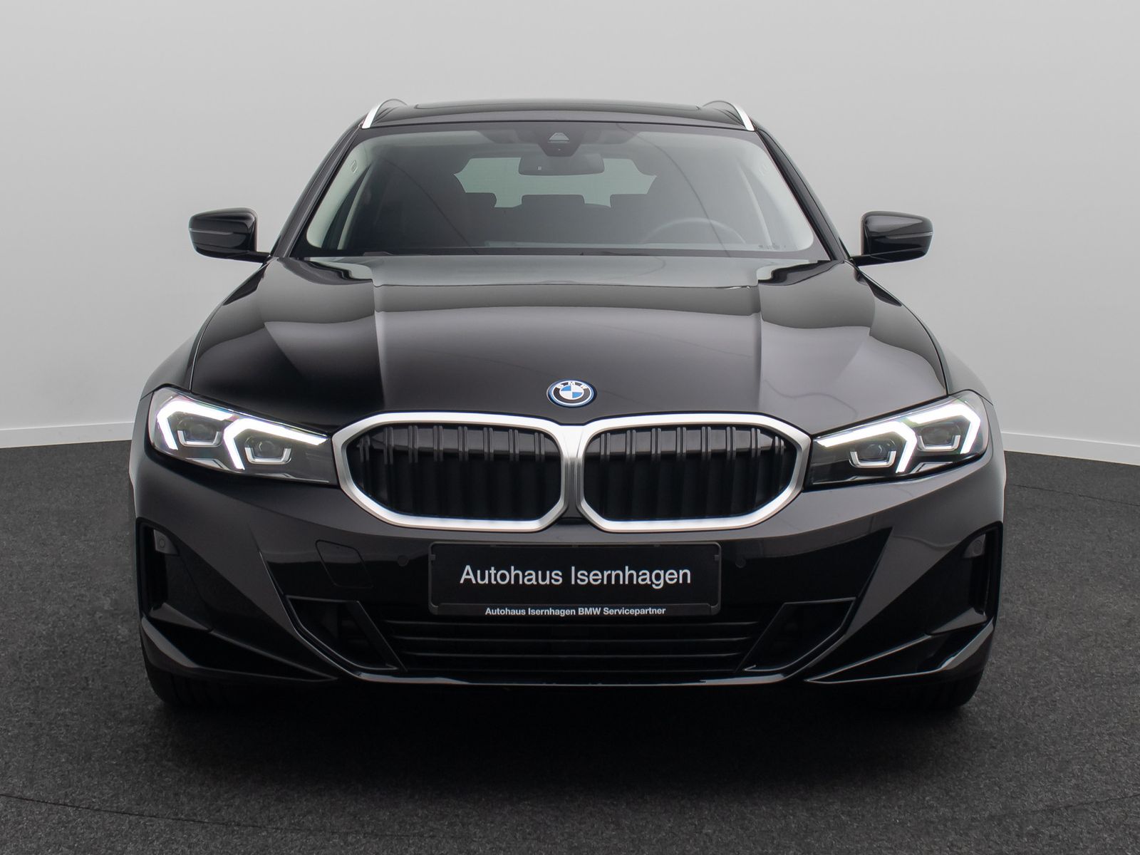 Fahrzeugabbildung BMW 330e Panorama DAB CockPit+ Widscreen PDC 19Zoll