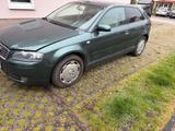 Audi A3 8P 2.0 FSI - Audi A3 aus 2003: 2.0