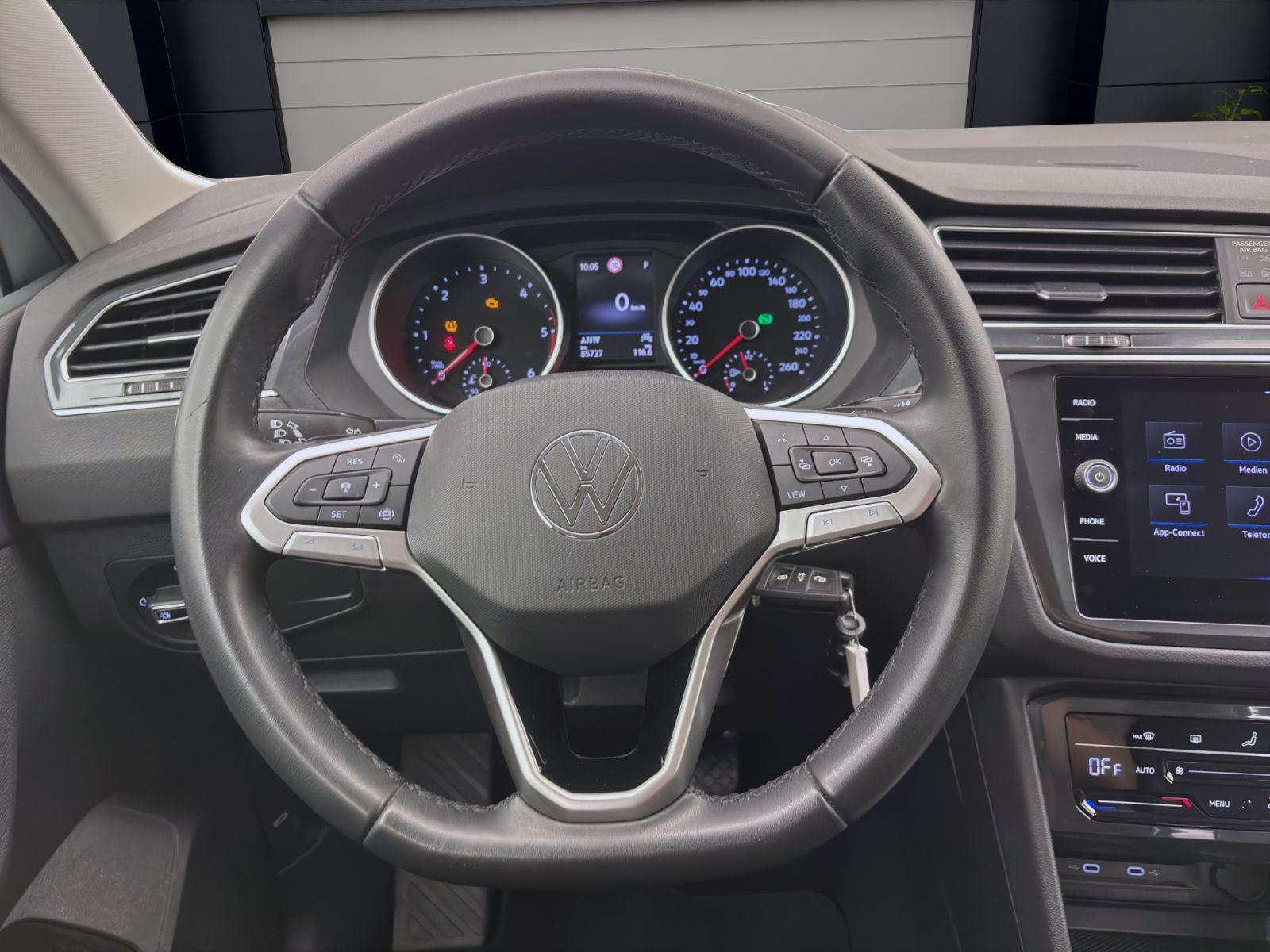 Volkswagen Tiguan 2.0 TDI DSG LIFE AHK KAMERA NAVI PDC