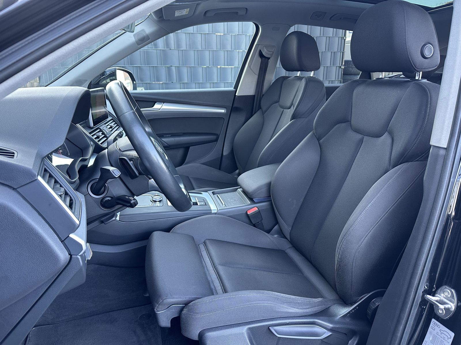 Fahrzeugabbildung Audi Q5 40 TDI Qu Sport NAV+XEN+KAM+B&O+PANO+CARPLAY