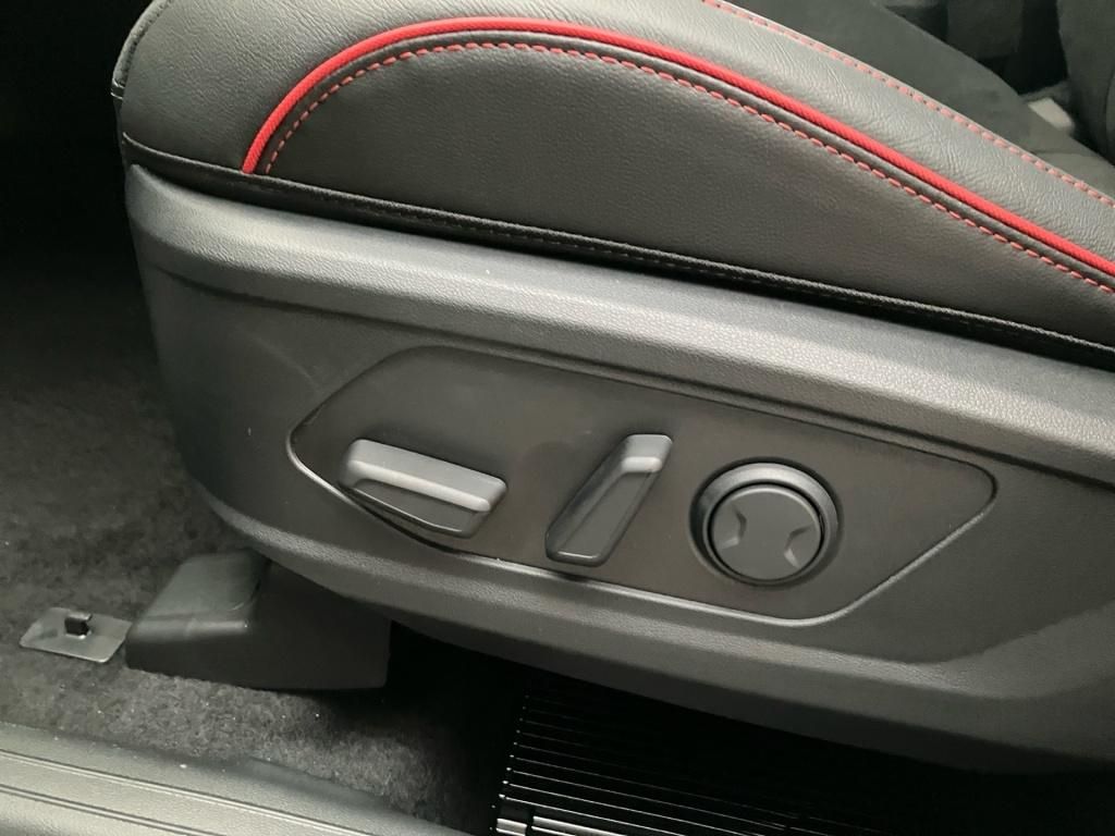 Fahrzeugabbildung Hyundai TUCSON FL (MY26) 1.6 T-GDI (180 PS) 7-DCT 4WD N