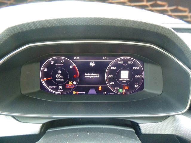 Fahrzeugabbildung Seat Leon Sportstourer 2,0 TDI >AUT/NAV/LED/SHZ/PDC<