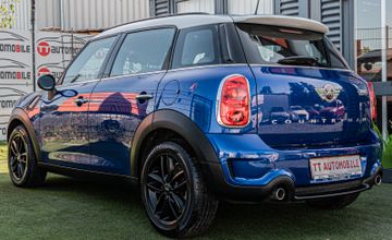 Fahrzeugabbildung MINI Cooper S Countryman|PANO|CHILI