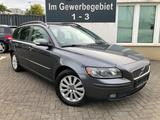 Volvo V50 Kombi 2.0 D Momentum 1.HAND-KLIMAA-SHZ-PDC - gebrauchte Volvo V50 aus dem Jahr 2007