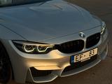 BMW M4 Cabrio - silberne BMW M4