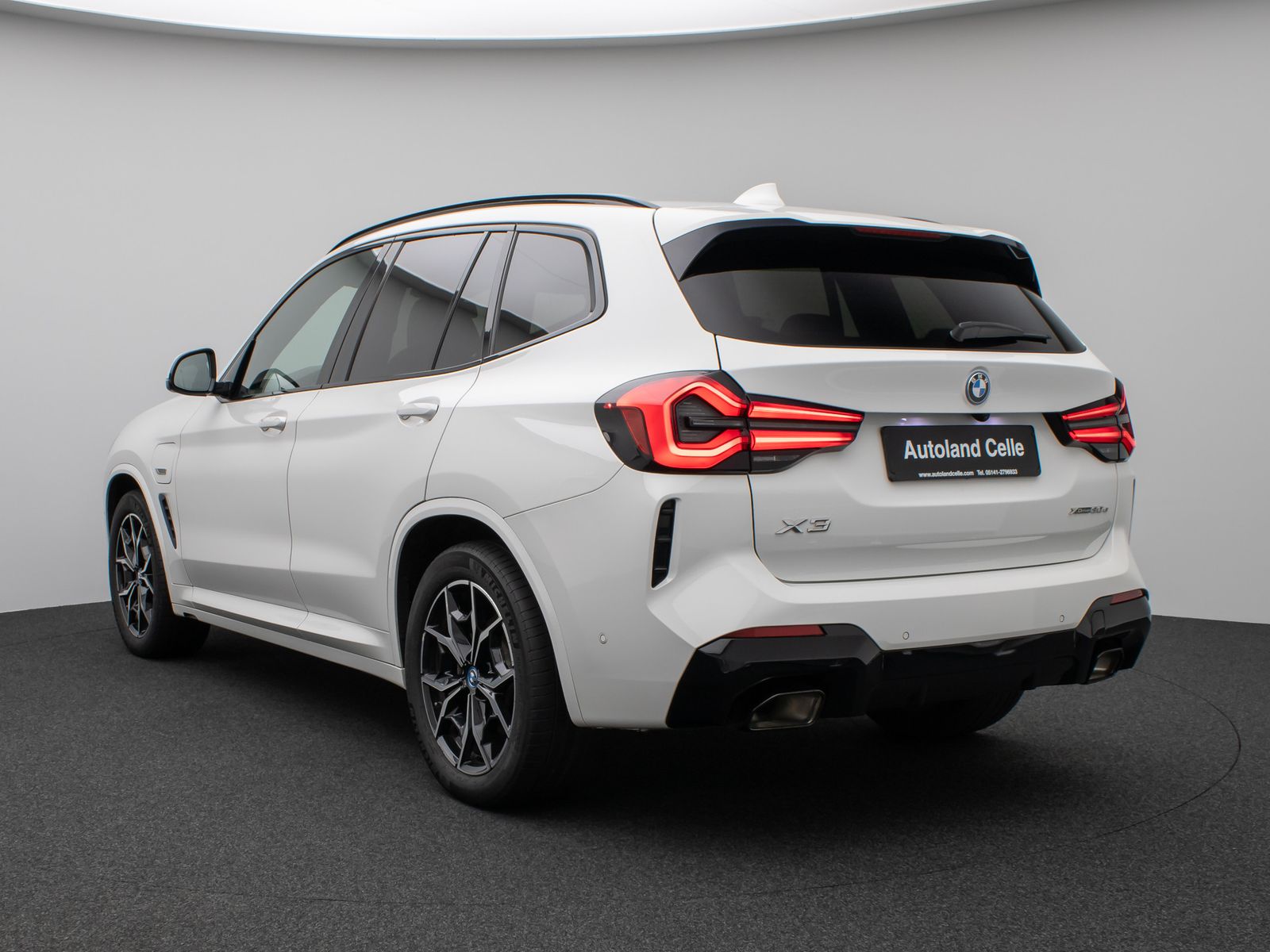 Fahrzeugabbildung BMW X3 xD30e M Sport Kamera DAB HiFi Fernlichtassist