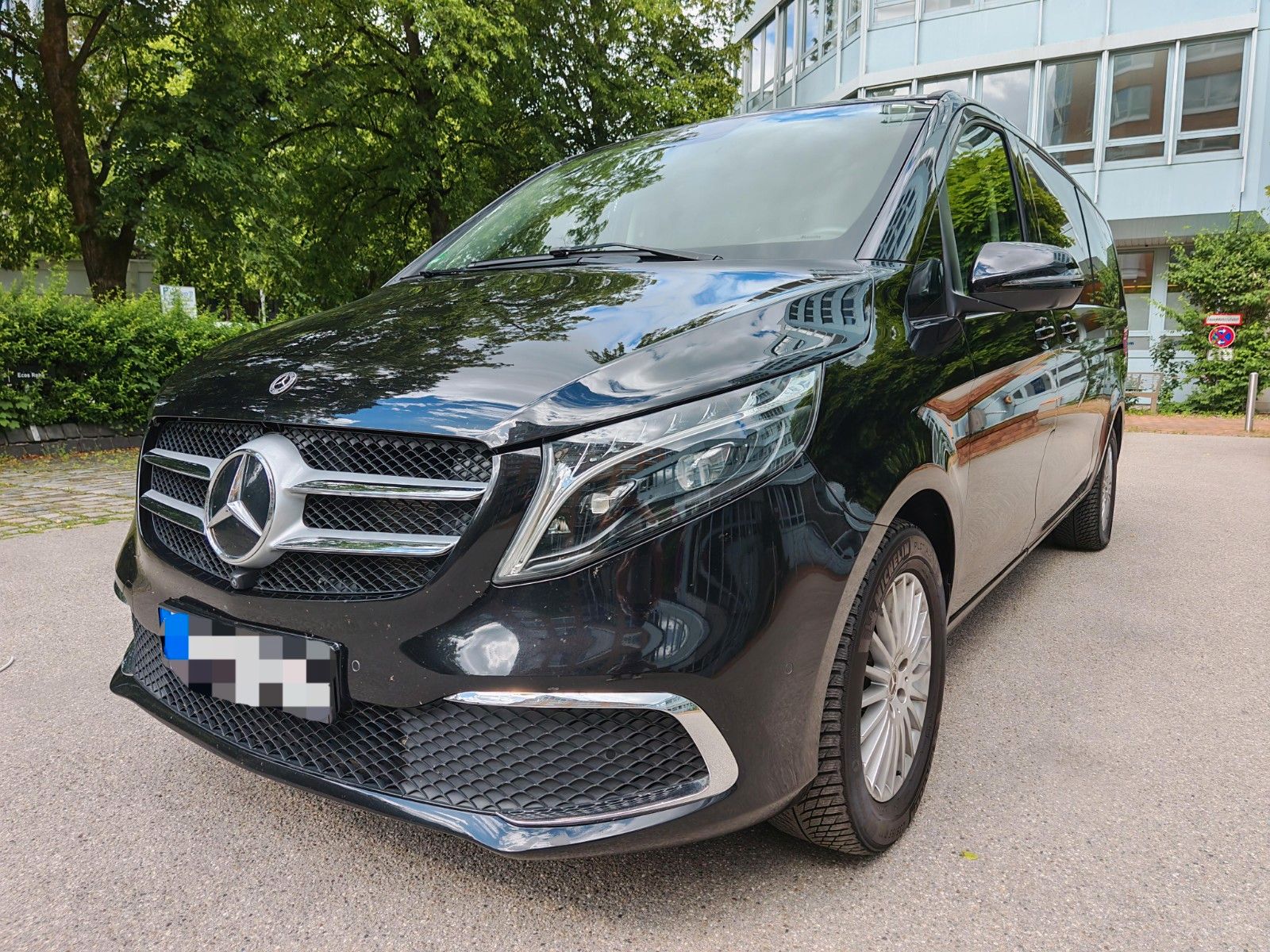 MERCEDES-BENZ V 300 d Aut. AVANTG. ED. extralang.8Sitz 360°CAM
