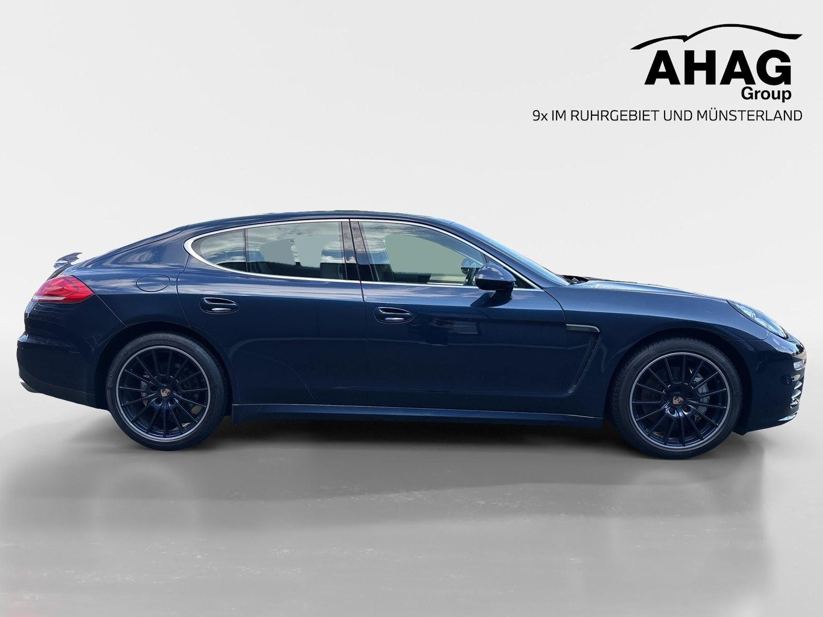 Porsche Panamera 4S