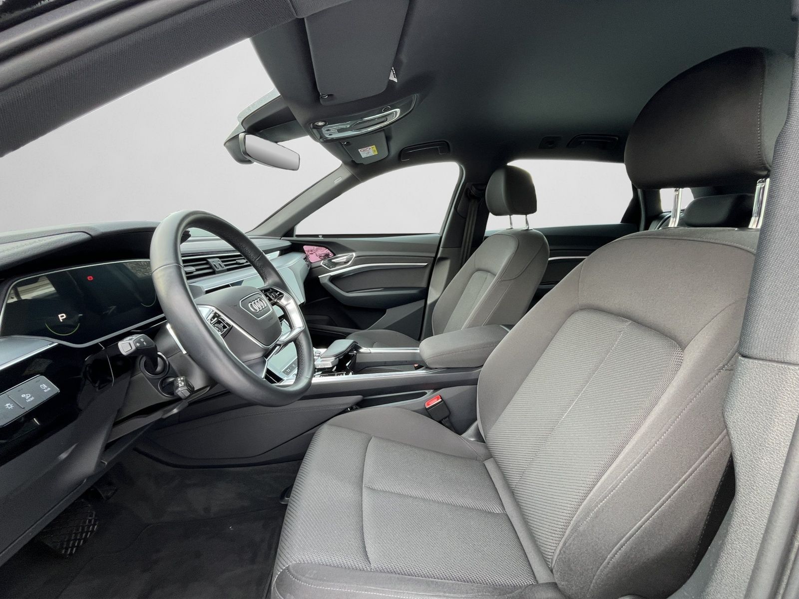 Audi Q8 e-tron - Bild 13