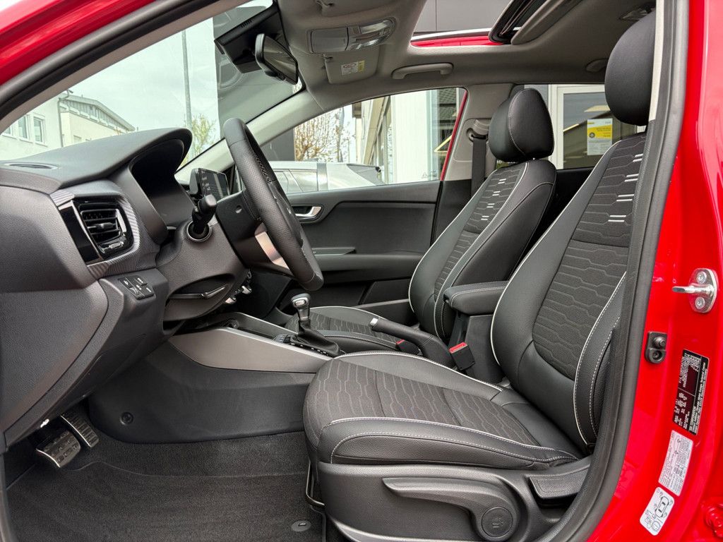 Fahrzeugabbildung Kia Stonic 1.0 T-GDI GT Line TECH / GLASDACH